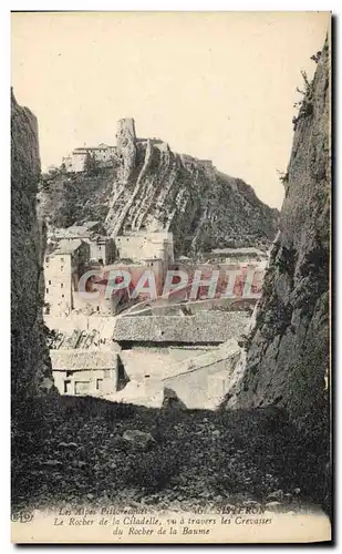 Ansichtskarte AK Sisteron Le rocher de la citadelle vu a travers les crevasses du rocher de la Baume