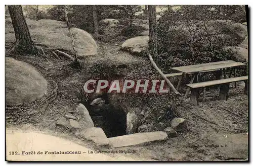 Ansichtskarte AK Foret de Fontainebleau La caverne des brigands