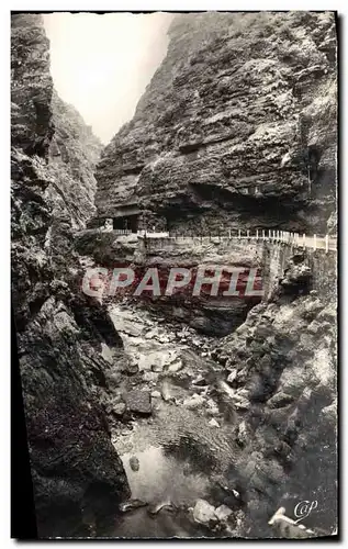 Moderne Karte Gorges du Cians La route au milieu des gorges