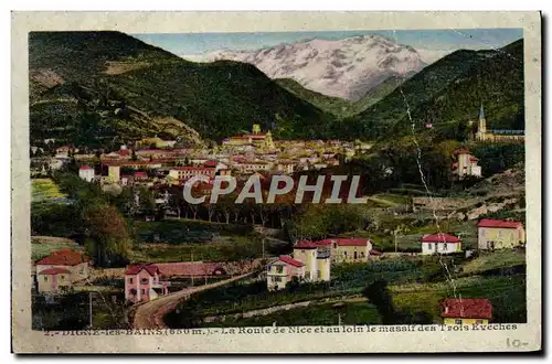 Cartes postales Digne Les Bains La route de Nice et au loin le massif des Trois Eveches