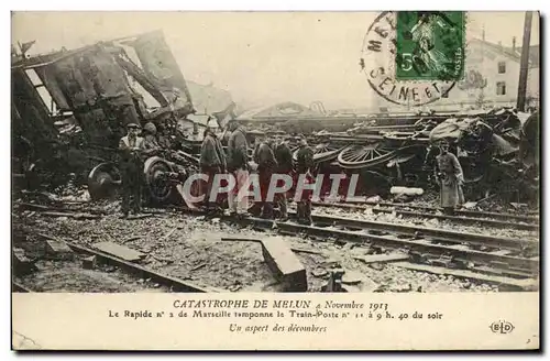 Ansichtskarte AK Train Catastrophe de Melun 4 novembre 1913 Le rapide n�2 de Marseille tamponne le Train Poste Un