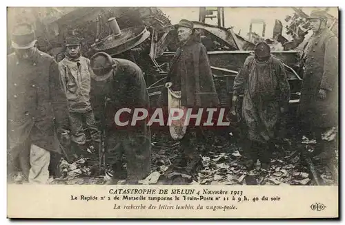 Ansichtskarte AK Train Catastrophe de Melun 4 novembre 1913 Le rapide n�2 de Marseille tamponne le Train Poste La