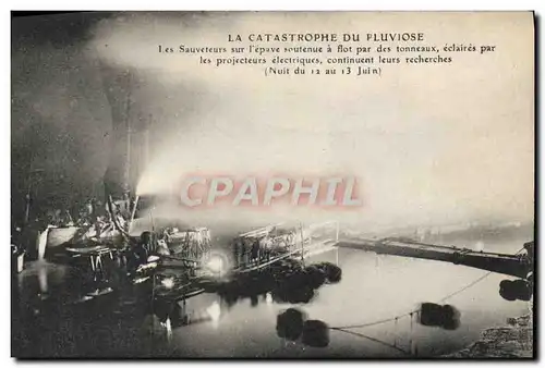 Cartes postales Bateau Catastrophe du Pluviose Les sauveteurs de l'epave