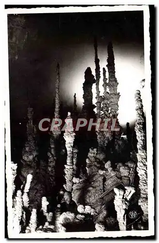 Cartes postales moderne Aven d&#39Orgnac Jeu de lumiere sur un groupe stalagmitique