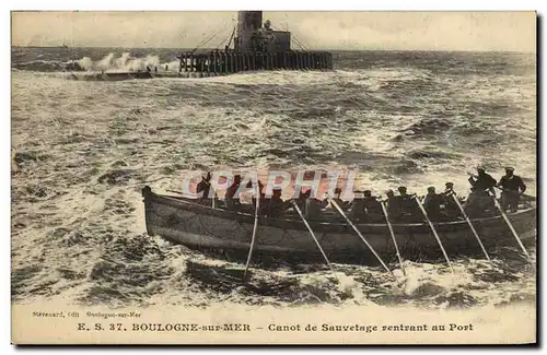 Cartes postales Bateau Boulogne sur Mer Canot de sauvetage rentrant au port