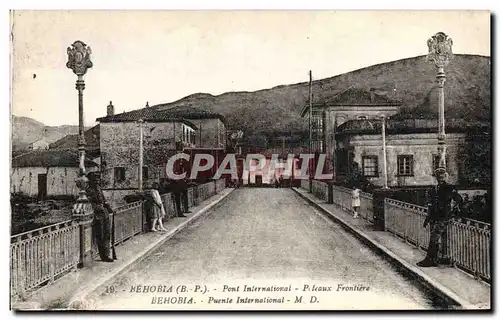 Cartes postales Douane Douanes Douanier Behobia Pont international Poteaux frontiere