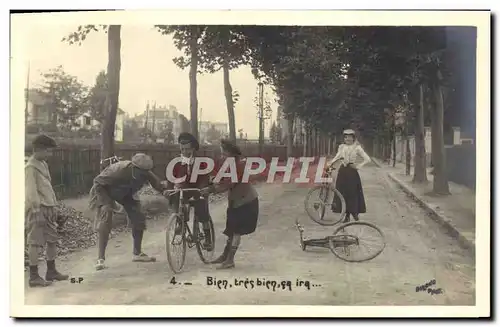 Ansichtskarte AK Velo Cycle Cyclisme Femmes Enfants