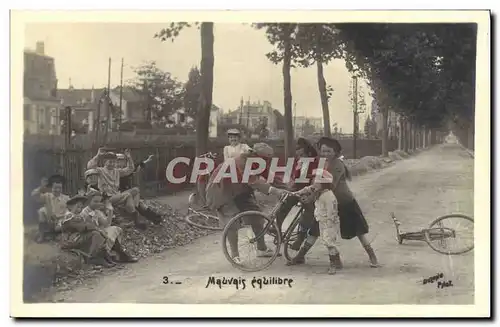 Ansichtskarte AK Velo Cycle Cyclisme Femmes Enfants