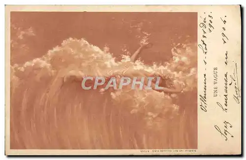 Cartes postales Femme une vague