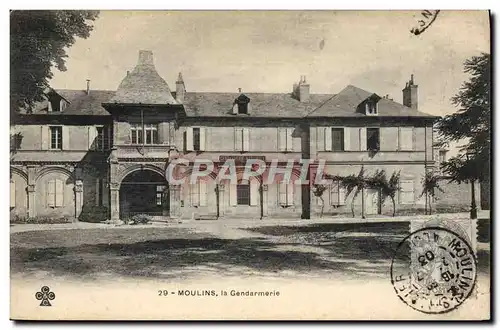 Cartes postales Moulins Gendarmerie