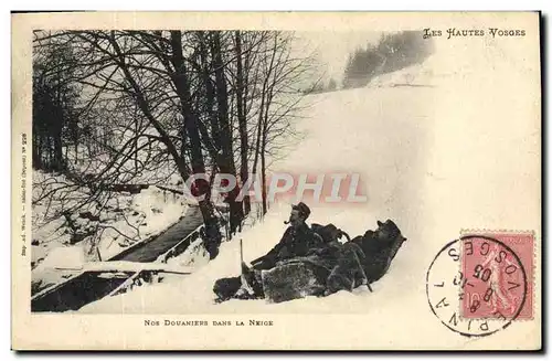 Ansichtskarte AK Douanes Hautes Vosges Nos douaniers dans la neige