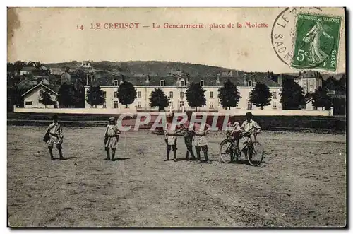 Ansichtskarte AK Police Le Creusot La gendarmerie place de la Molette Velo Cycle