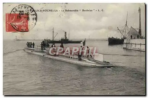 Ansichtskarte AK Bateau Sous marin La Pallice Rochelle le submersible Berthelot