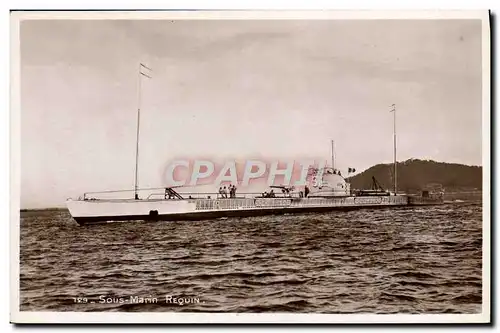 Cartes postales Bateau Sous marin Requin