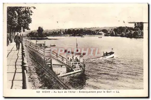 Cartes postales Vichy Au Bord De I'Allier Embarquement Pour Le Golf