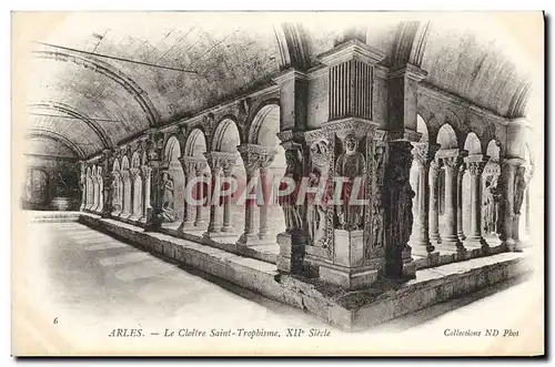 Cartes postales Arles Le Cloitre Saint Trophisme