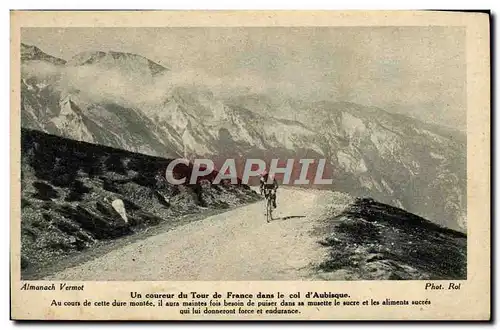 Ansichtskarte AK Velo Cycle Cyclisme Un coureur du Tour de France dans le col d&#39Aubisque