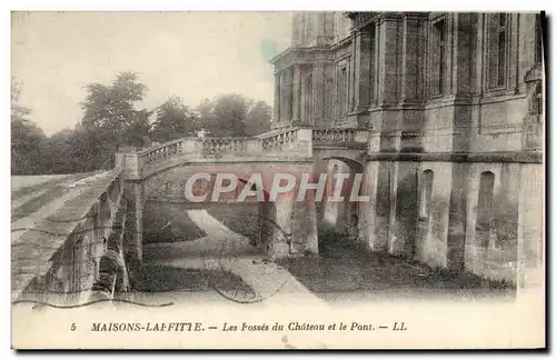 Ansichtskarte AK maisons Laffitte Les Fosses du Chateau et le Pont