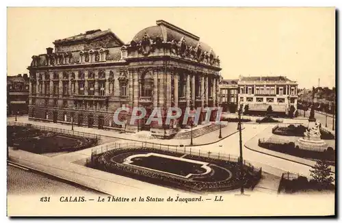 Cartes postales Calais Le Theatre et la statue de Jacquard