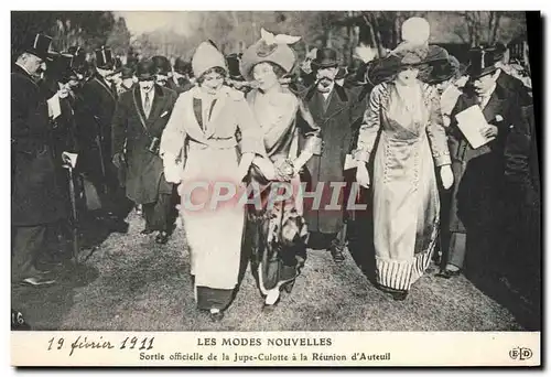 Cartes postales Mode Coiffe Femme Sortie offcielle de la jupe culotte a la reunion d&#39Auteuil