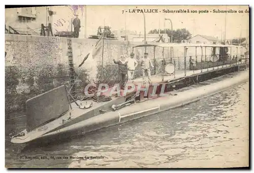 Ansichtskarte AK Bateau de guerre La Pallice Submersible a son poste Sous-marin