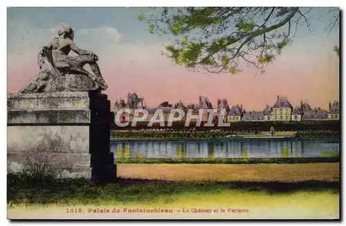 Cartes postales Palais De Fontainbleau Le chateau et le Parterre