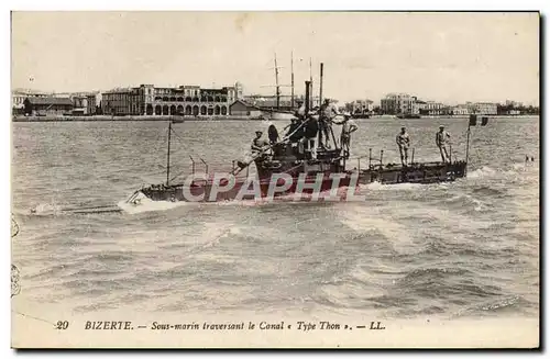 Cartes postales Bateau Bizerte Sous marin traversant le canal Type Thon Tunisie