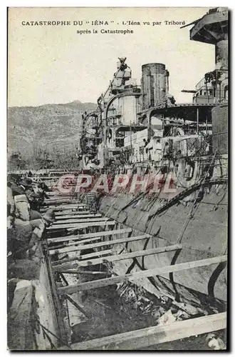 Ansichtskarte AK Bateau de guerre Catastrophe du Iena L&#39Iena vu par tribord apres la catastrophe