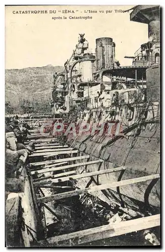 Ansichtskarte AK Bateau de guerre La catastrophe du Iena L&#39Iena vu par tribord apres la catastrophe