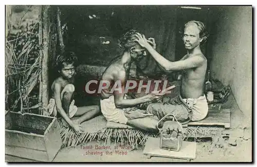 Cartes postales Tamil barber at work shaving the head Ceylon Stri Lanka Coiffeur Perruquier