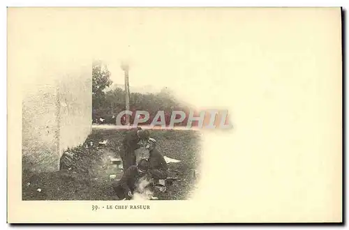 Cartes postales Militaria Coiffeur Perruquier le chef raseur