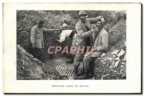 Ansichtskarte AK Militaria Coiffeur Perruquier Toilette dans un boyau Tranchee