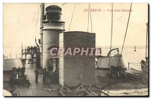 Ansichtskarte AK Bateau Guerre Brest Pont d&#39un cuirasse