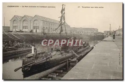 Ansichtskarte AK Bateau Guerre Cherbourg Le port militaire et l&#39arsenal militaire Torpilleur en cale seche