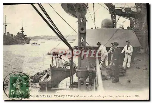 Cartes postales Bateau Manoeuvre des embarquations mise a l'eau