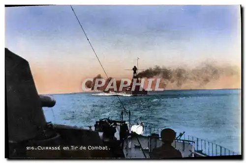 Cartes postales Bateau Cuirasse en tir de combat