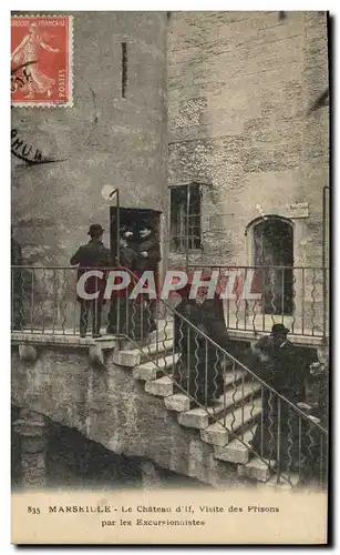 Cartes postales Marseille Le Chateau Visite des Prisons par les excursionnistes