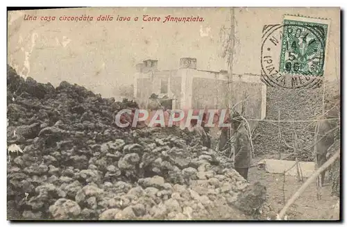 Ansichtskarte AK Volcan Una casa circondata dalla lava A Torre Annunziata