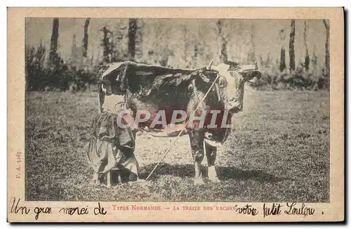Cartes postales Types Normands La traite des vaches
