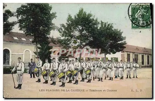 Cartes postales Militaria Caserne Tambours et clairons