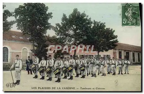 Cartes postales Militaria Caserne Tambours et clairons