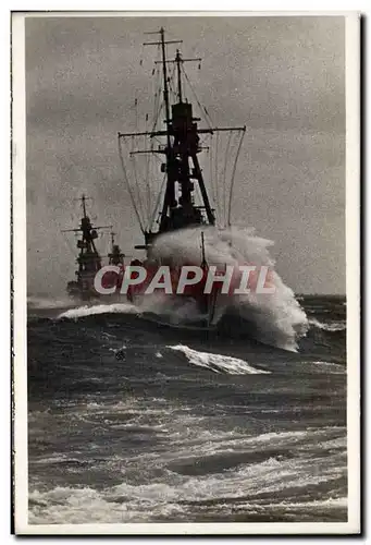 Cartes postales moderne Bateau de guerre