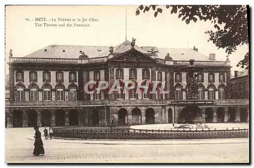 Cartes postales Metz Le Theatre et le jet d&#39eau