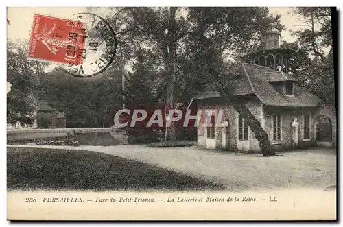 Cartes postales Versailles Parc du petit Trianon La laiterie et maison de la reine