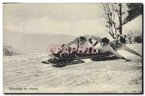 Cartes postales Sports d&#39hiver Ski en Bobsleigh en vitesse