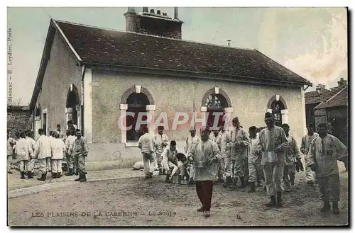 Cartes postales Militaria Caserne la soupe