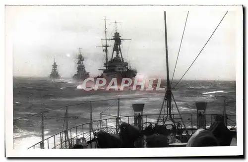 Cartes postales moderne Bateau de guerre