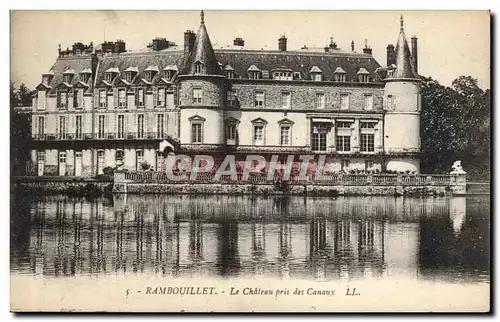 Cartes postales Rambouillet Le Chateau pris des Canaux