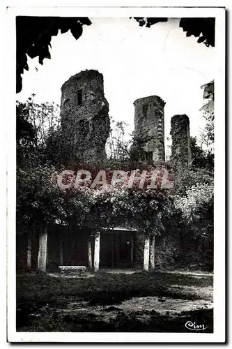 Cartes postales moderne Aux ruines de Montfort l&#39Amaury