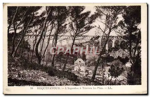 Cartes postales Roquefavour L&#39Aqueduc a Travers les Pins